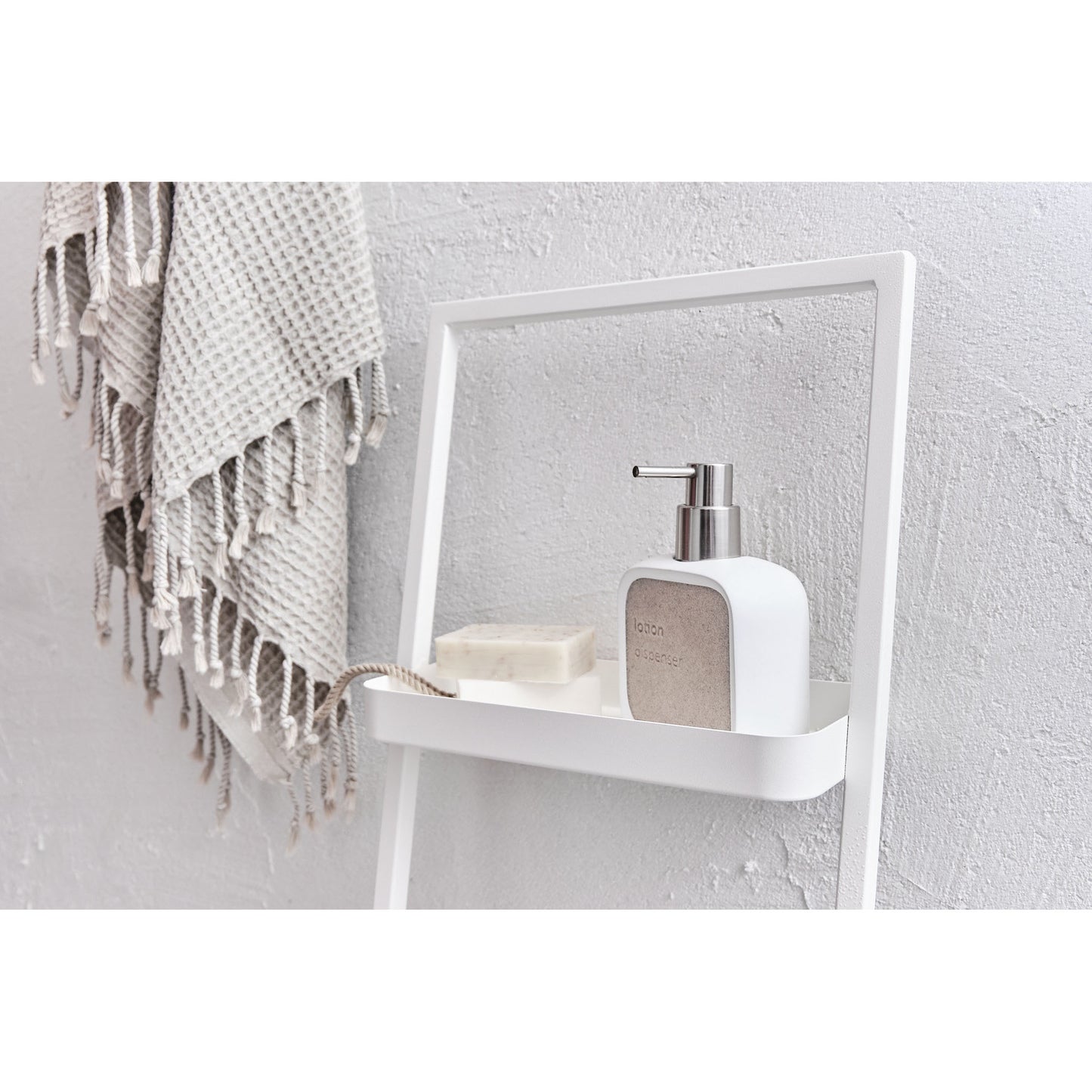 OUTLET bathroom rack