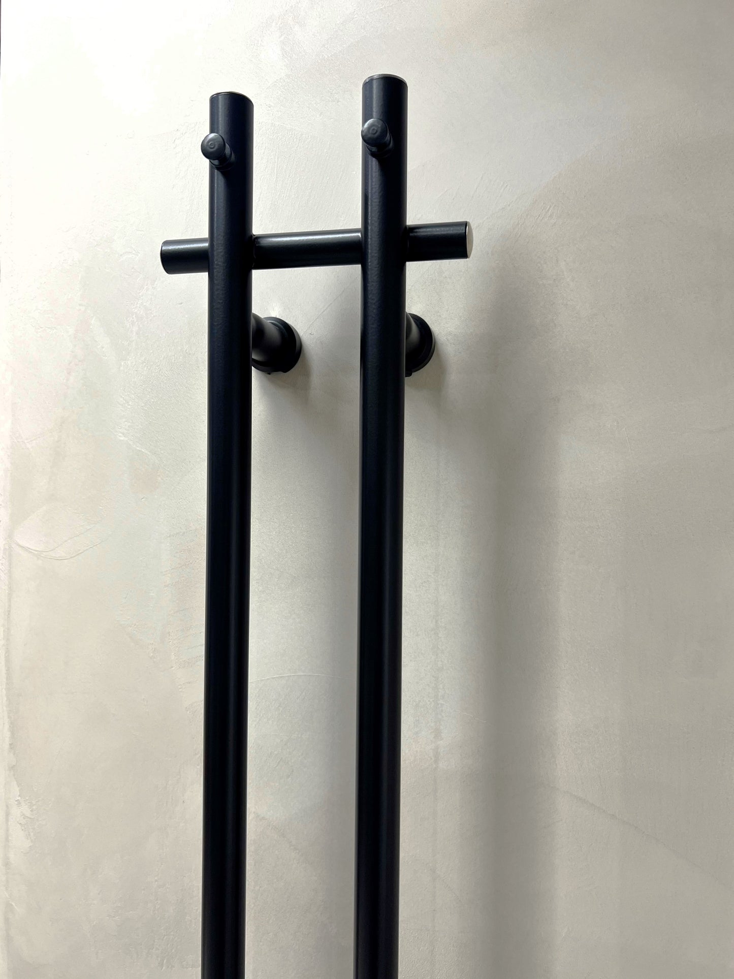 VIVO S electric towel warmer