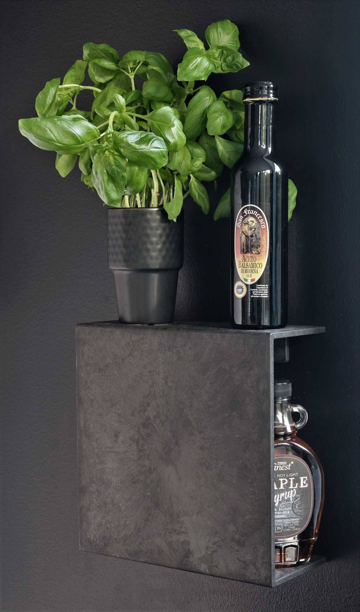 Étagère BOX, anthracite ÉDITION LIMITÉE